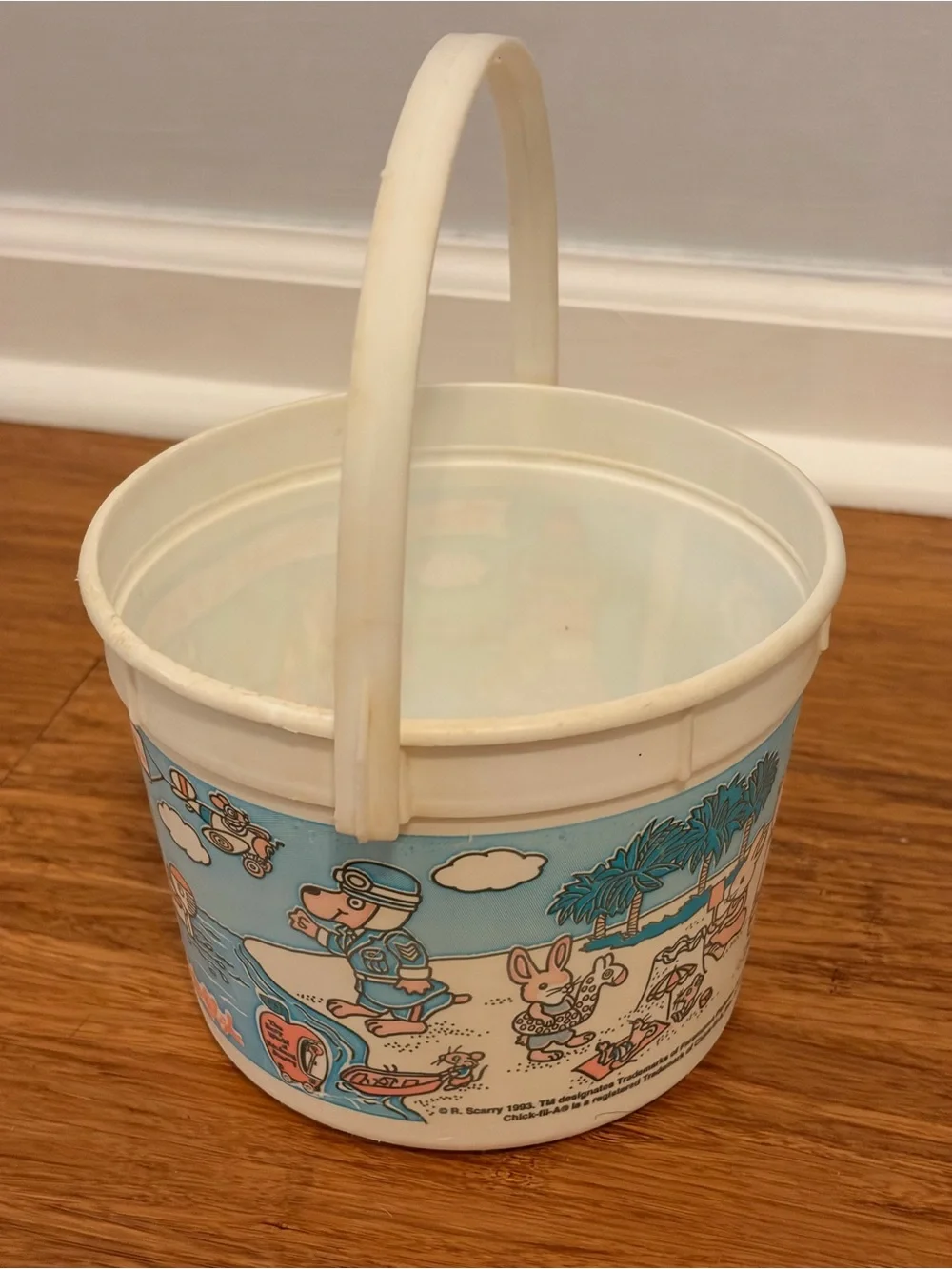 Chick-Fil-A Busy World of Richard Scarry 1993 Vintage Meal Bucket Pail 90s Kid